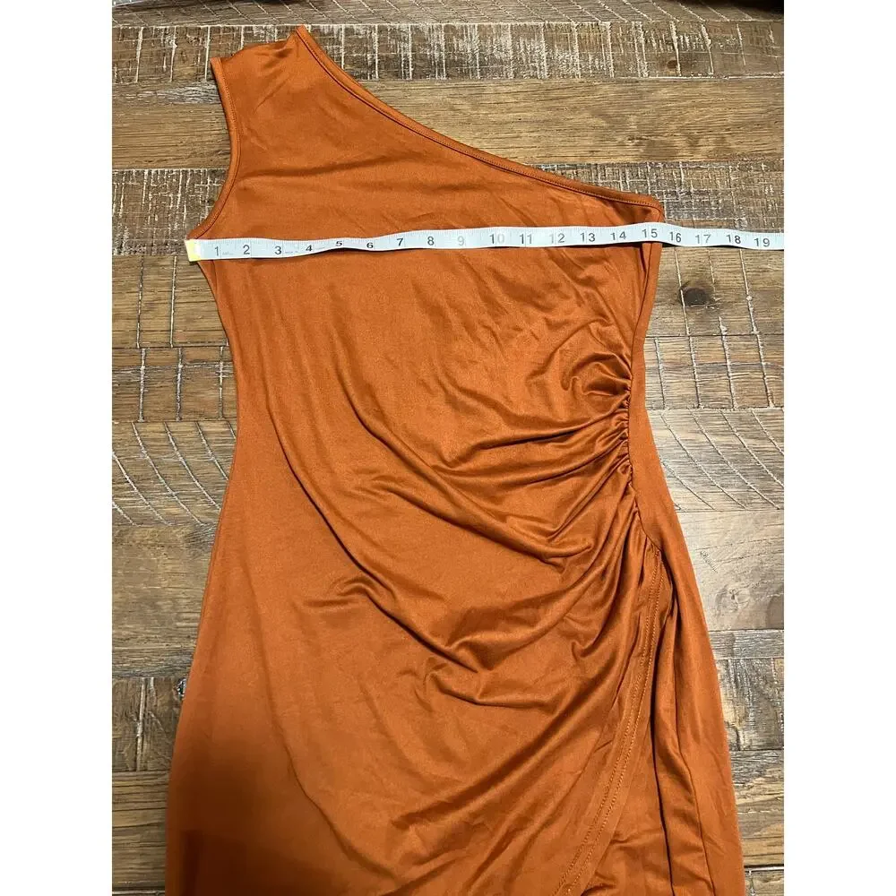 One-Shoulder Dress Bodycon Silhouette Med Ruched Side Asymmetrical Wrap-Style - Picture 5 of 9